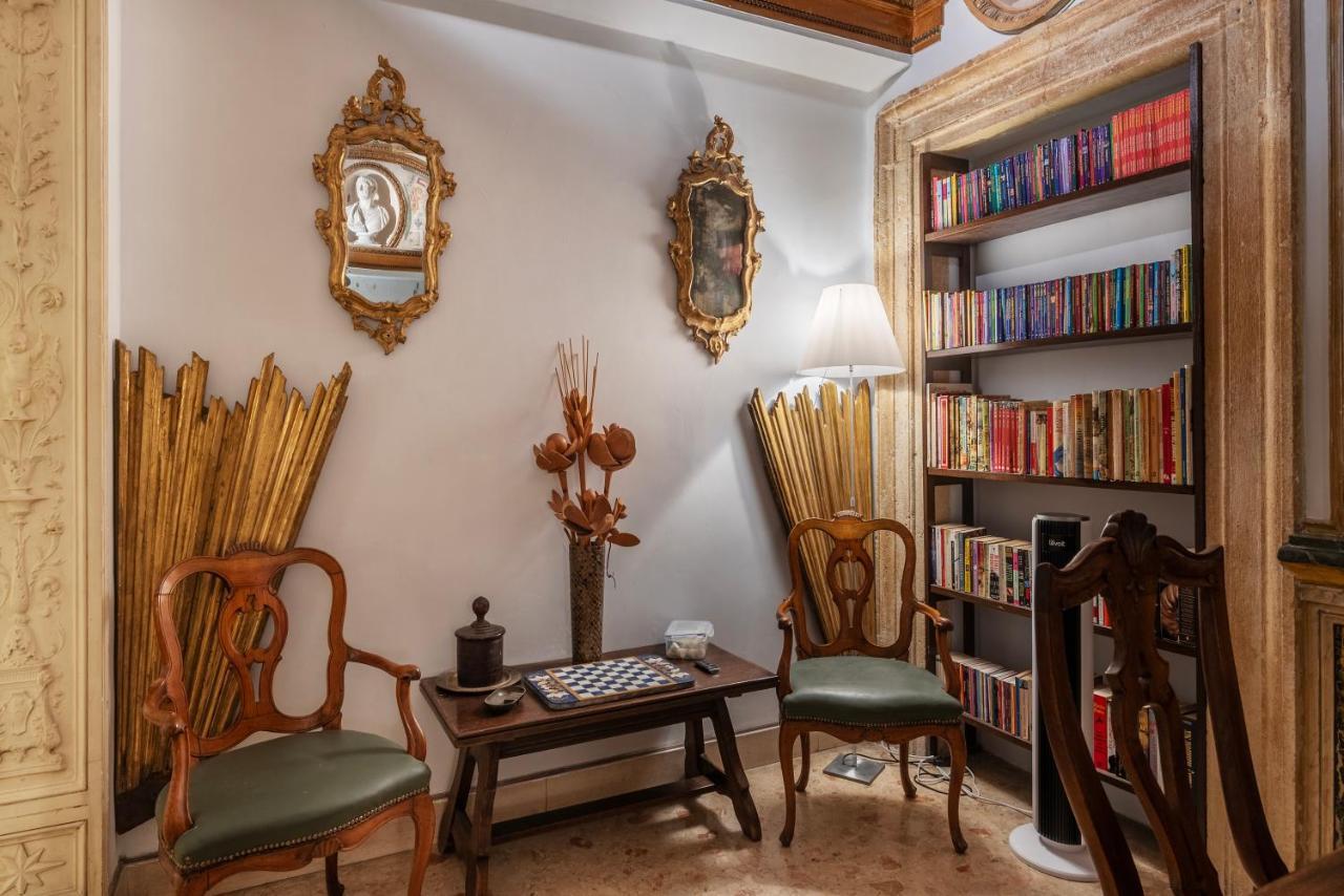 רומא Pantheon Apartment - L'Angolo Nascosto Dei Quadri מראה חיצוני תמונה